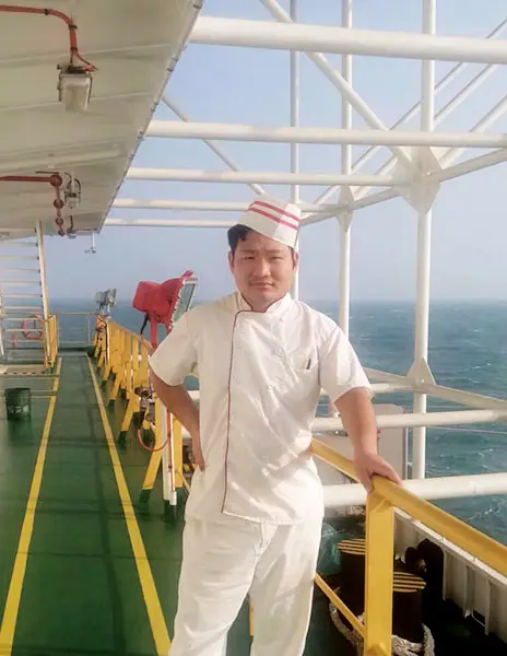 李永强，中海油轮船上厨师
